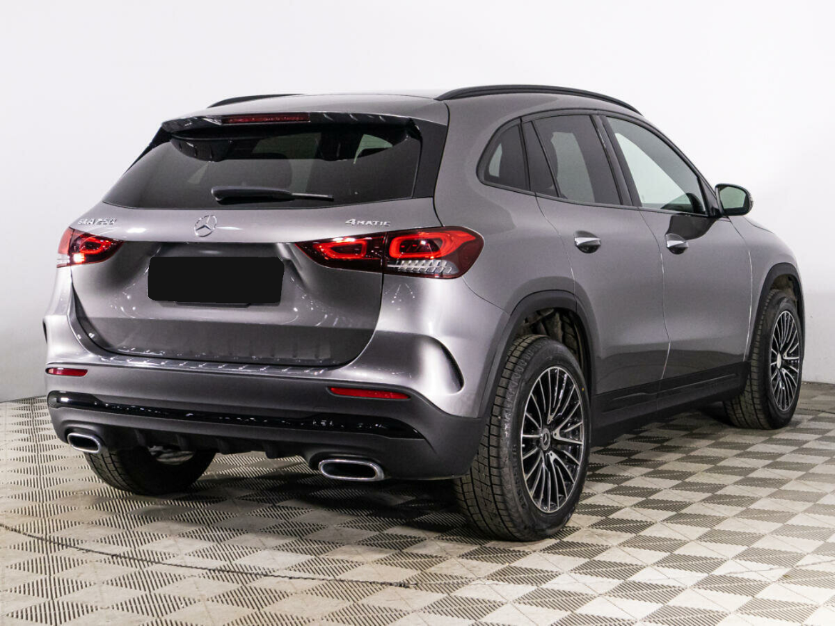 Mercedes-Benz GLA 250, 2021