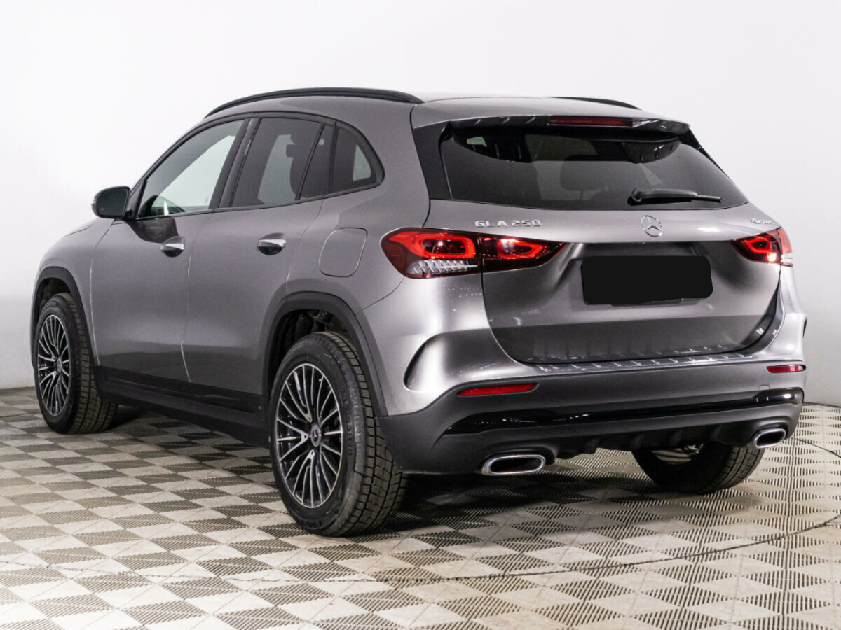 Mercedes-Benz GLA 250, 2021