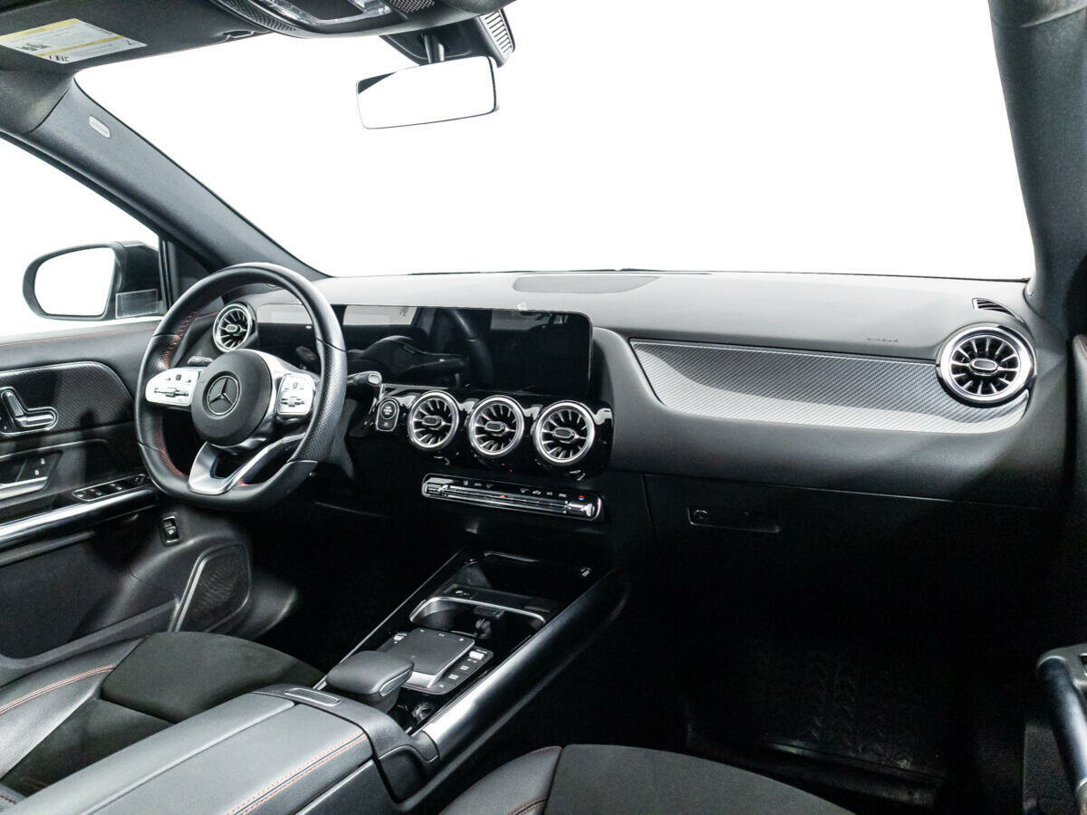 Mercedes-Benz GLA 250, 2021