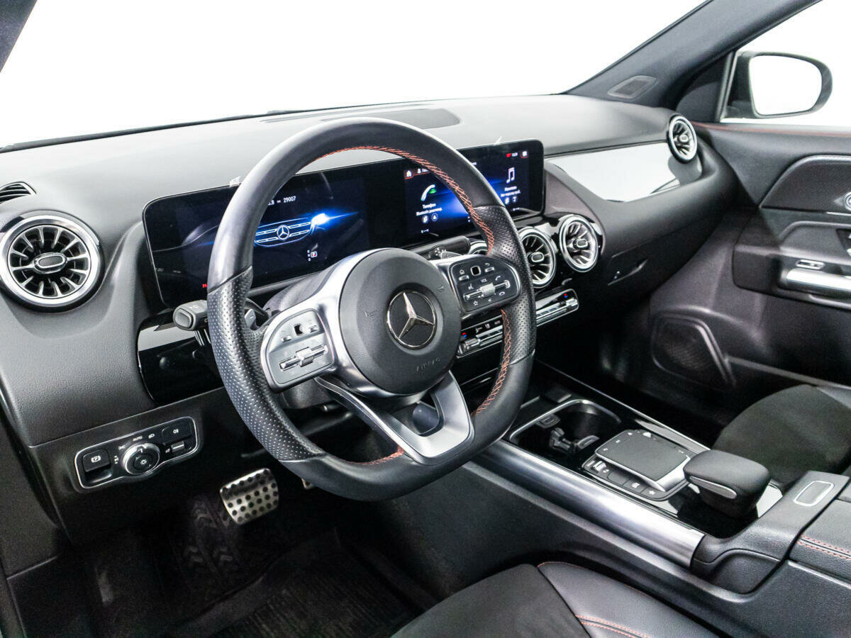 Mercedes-Benz GLA 250, 2021