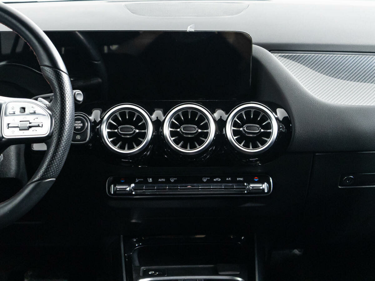 Mercedes-Benz GLA 250, 2021