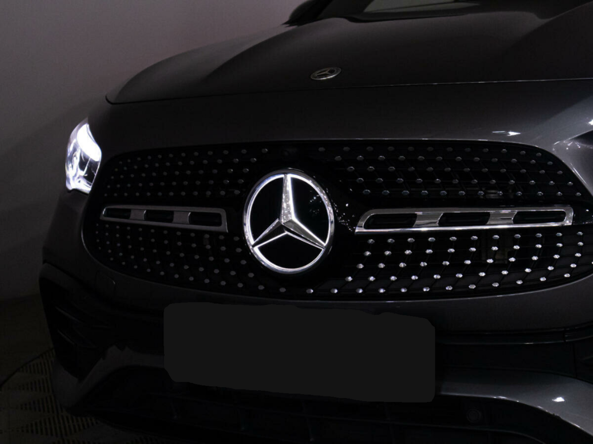 Mercedes-Benz GLA 250, 2021