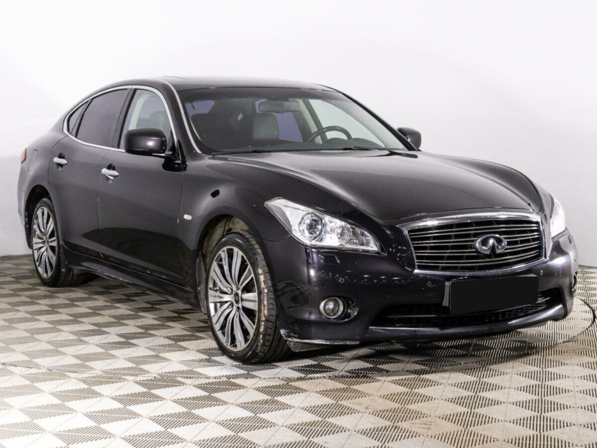 Infiniti M37, 2010