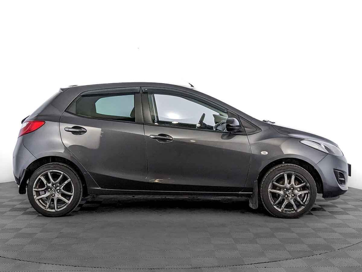 Mazda 2, 2013