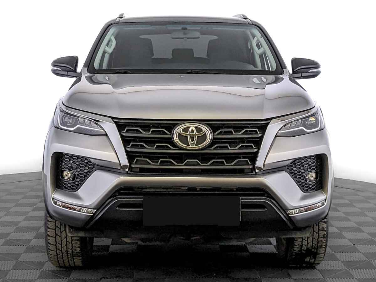 Toyota Fortuner, 2021