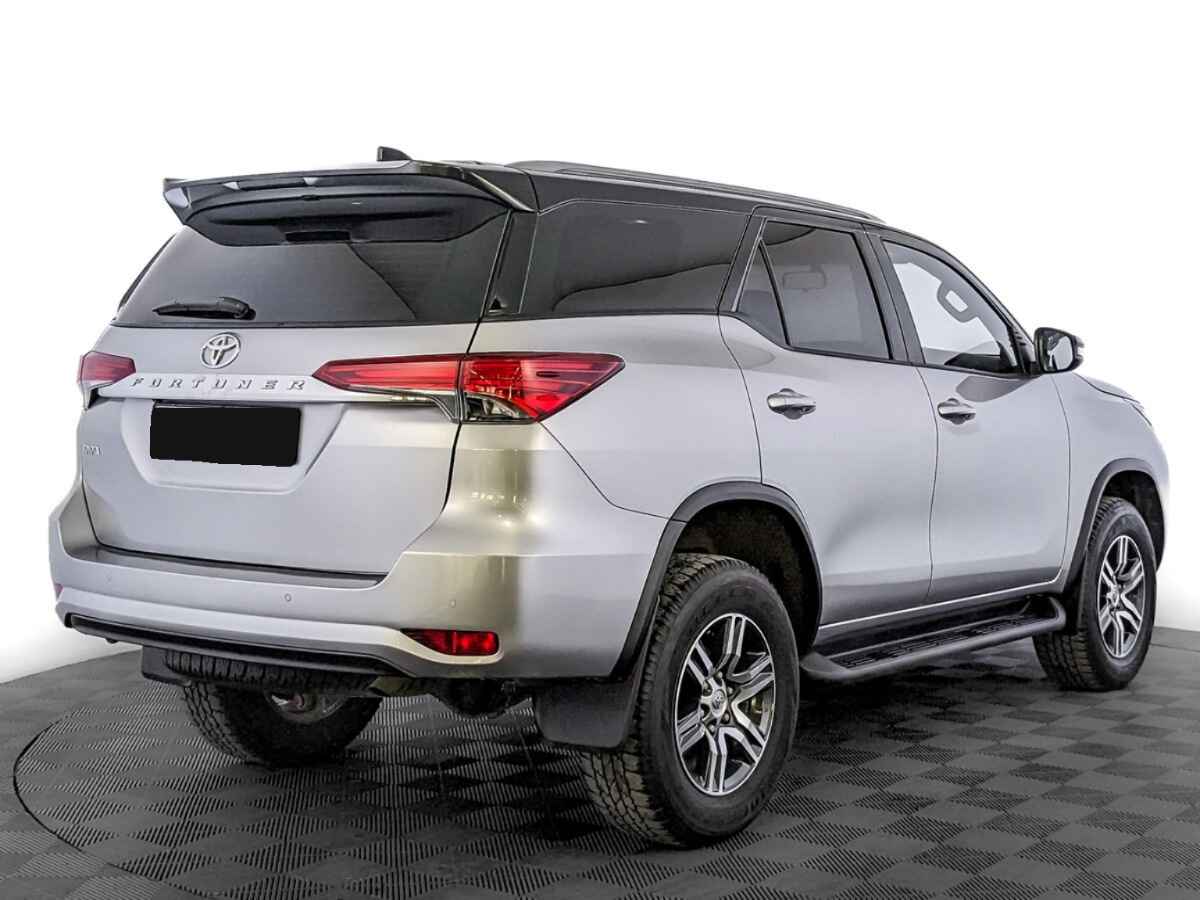 Toyota Fortuner, 2021
