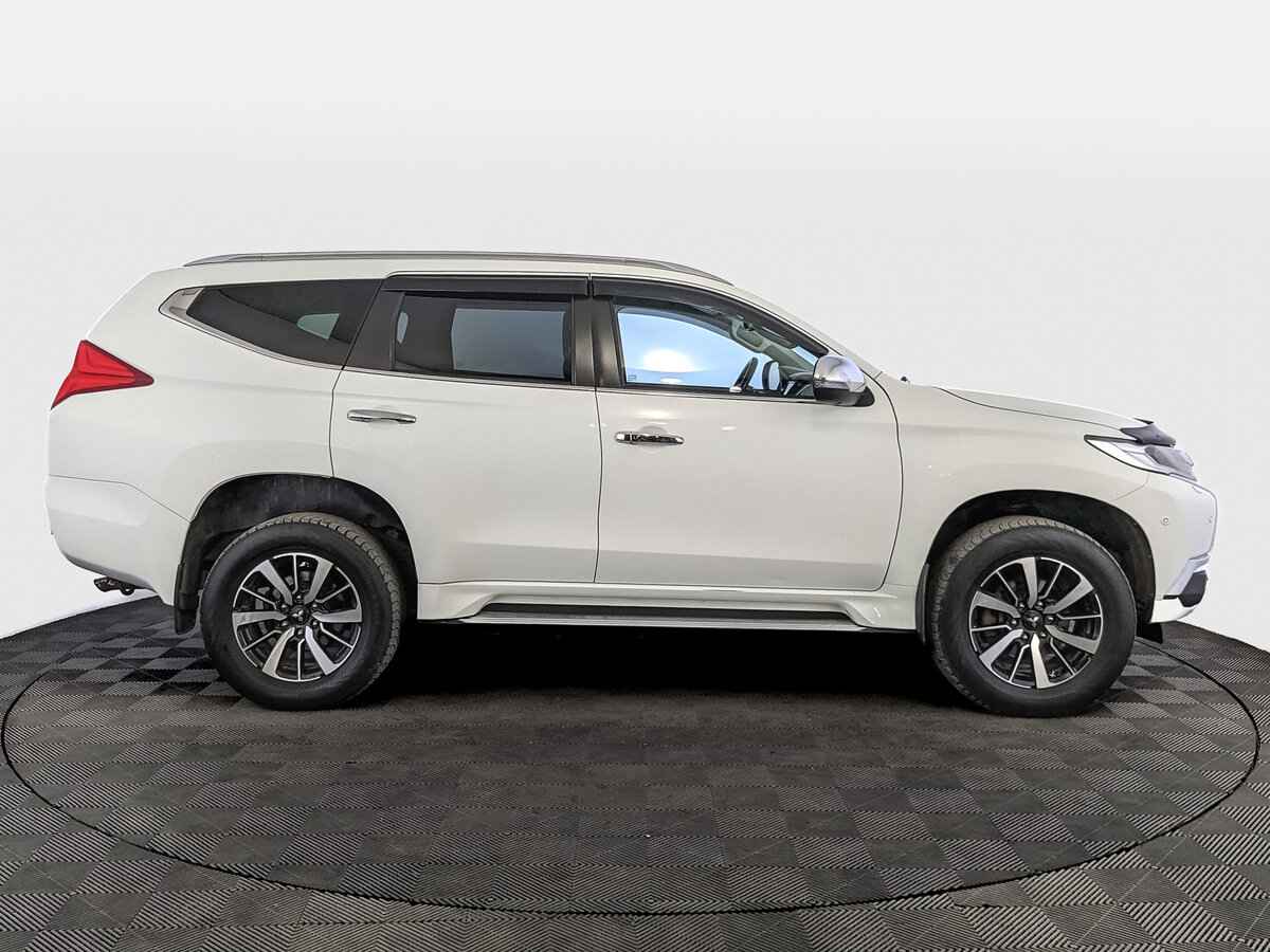 Mitsubishi Pajero Sport, 2017