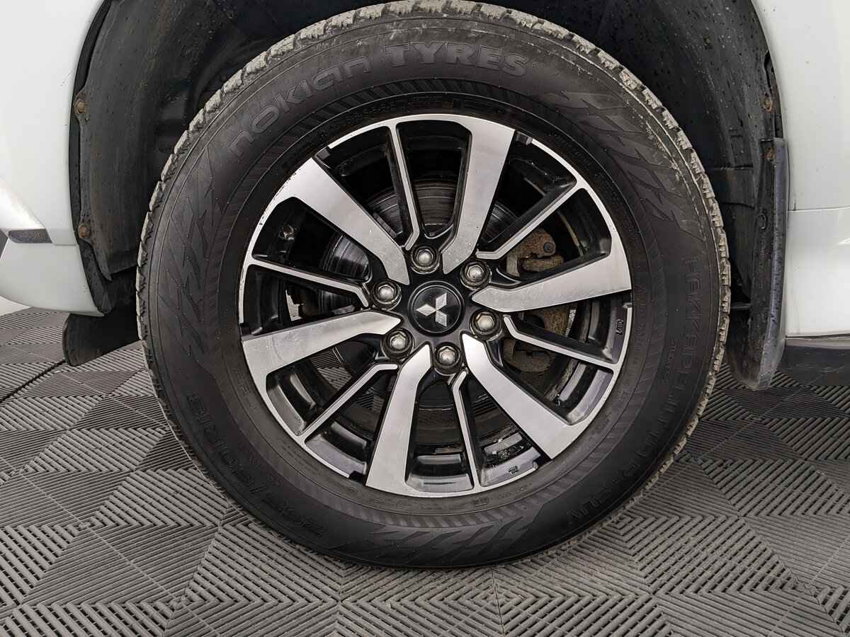 Mitsubishi Pajero Sport, 2017