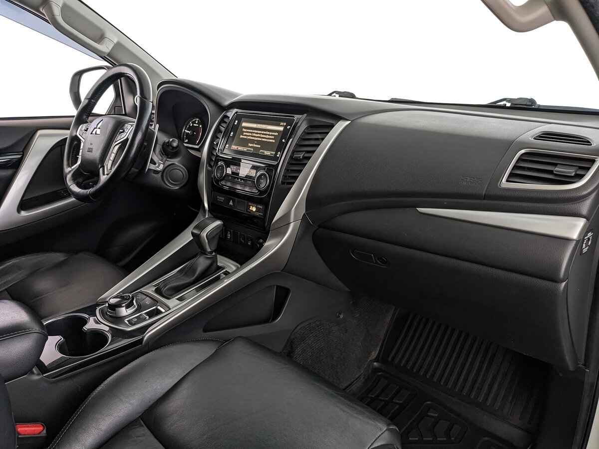 Mitsubishi Pajero Sport, 2017