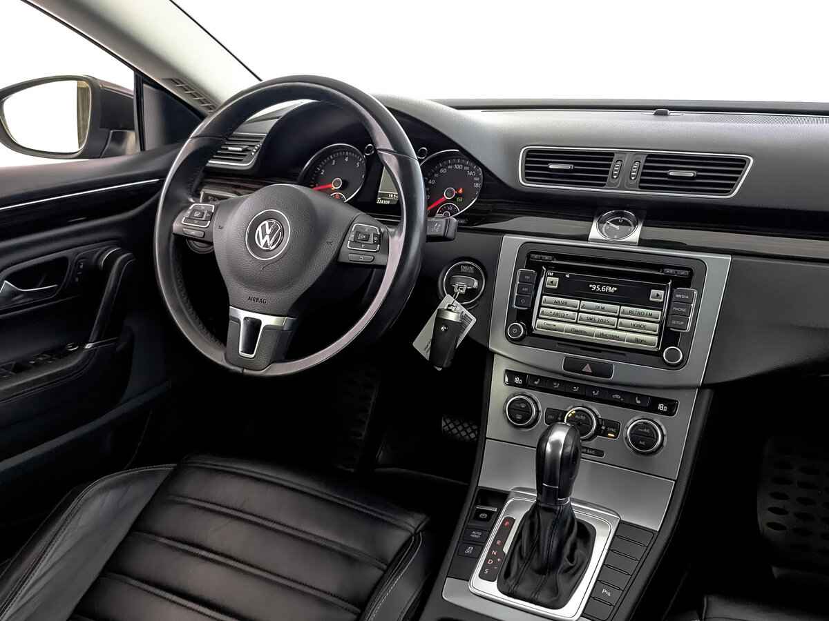 Volkswagen Passat CC, 2013