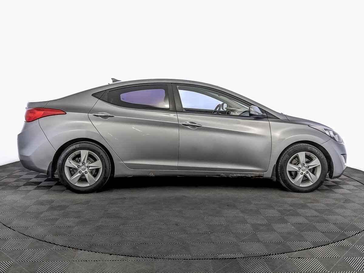 Hyundai Avante, 2012