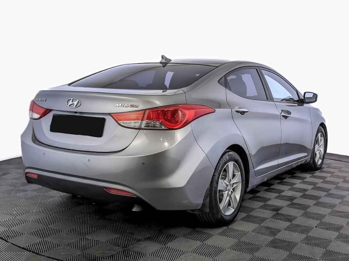 Hyundai Avante, 2012