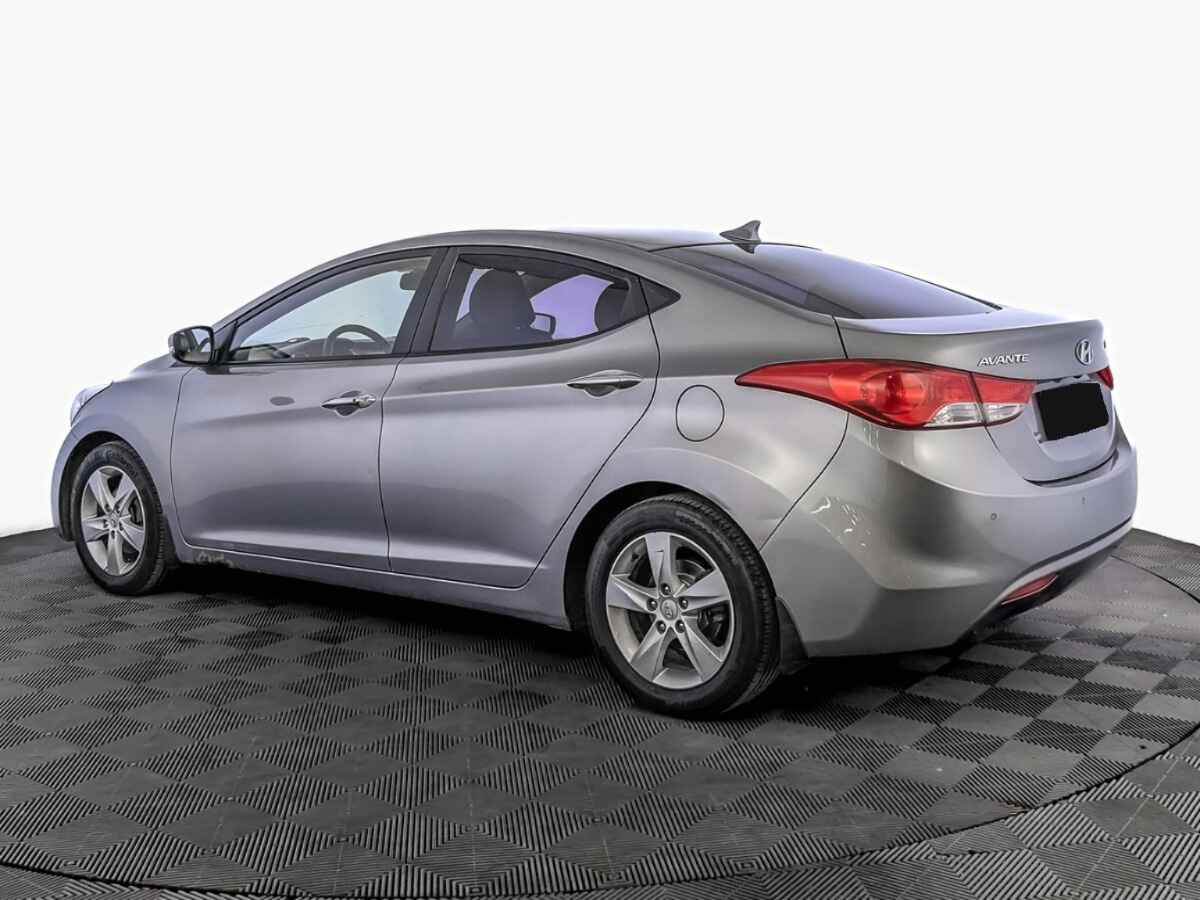 Hyundai Avante, 2012