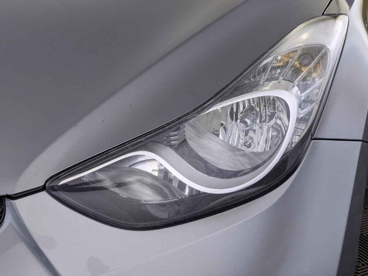 Hyundai Avante, 2012