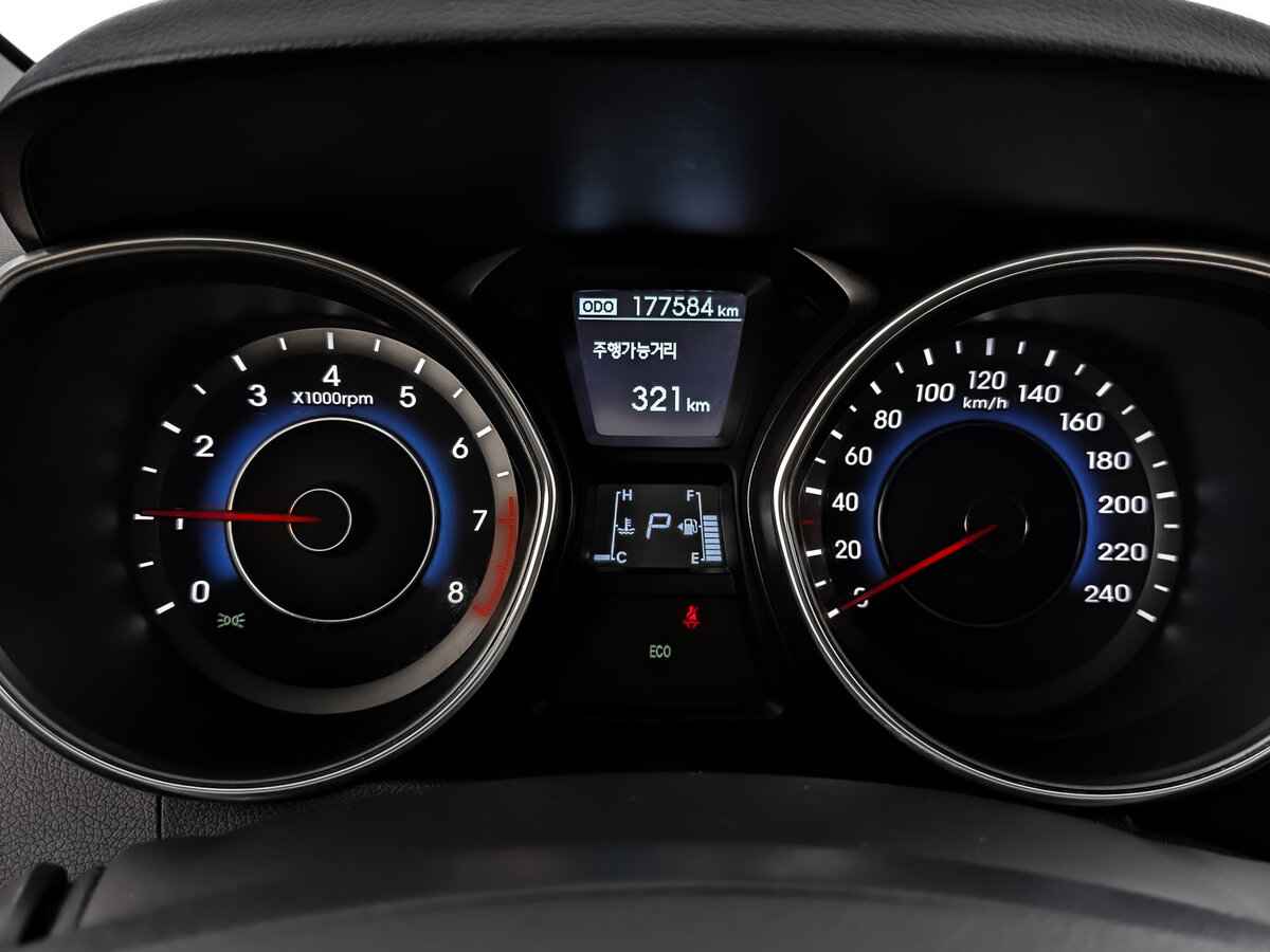 Hyundai Avante, 2012