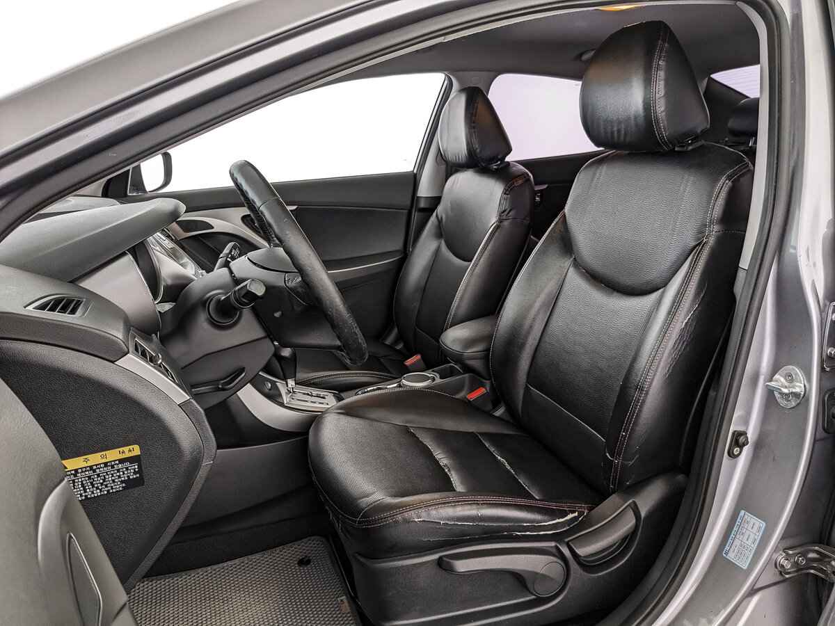 Hyundai Avante, 2012