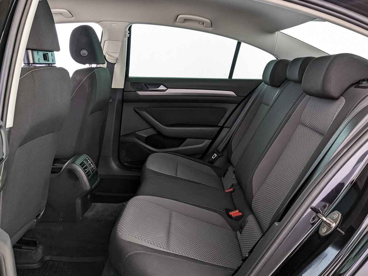 Volkswagen Passat, 2016