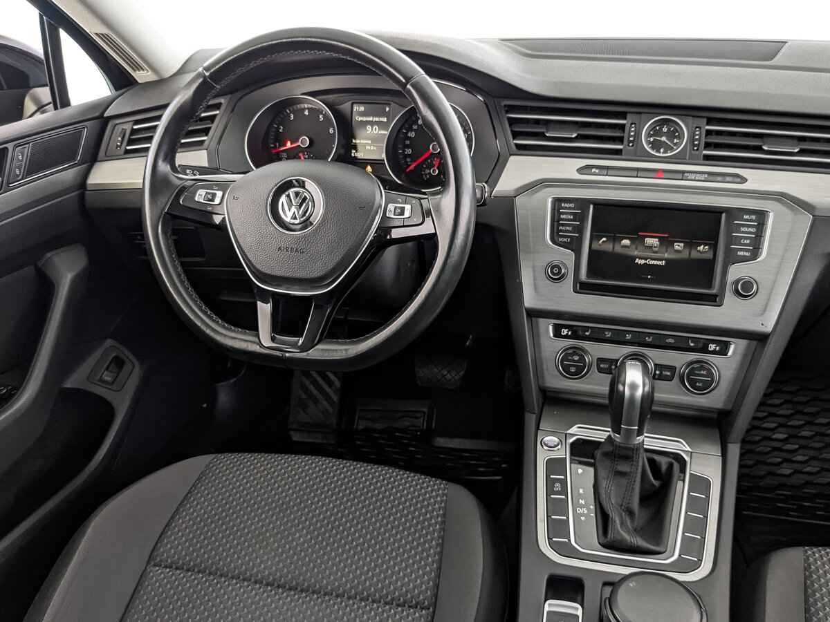 Volkswagen Passat, 2016