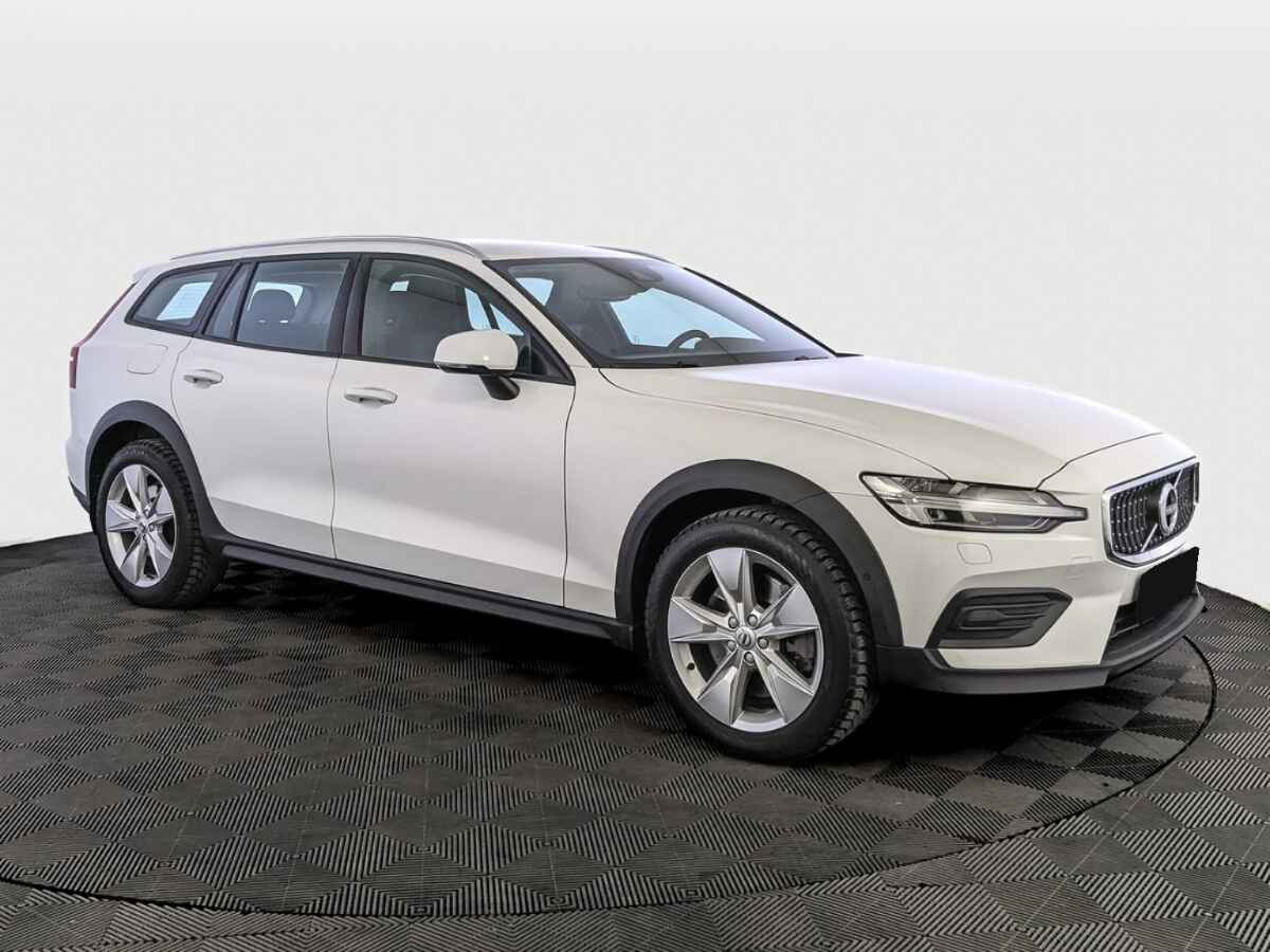 Volvo V60 Cross Country, 2021