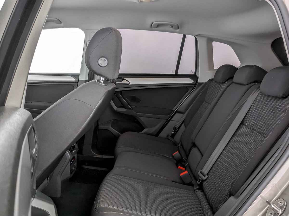 Volkswagen Tiguan, 2020