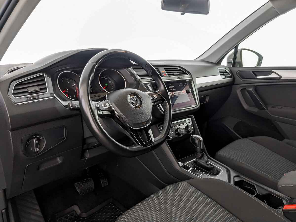 Volkswagen Tiguan, 2020