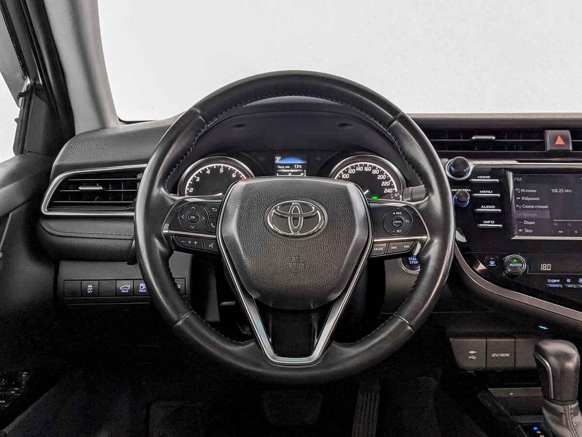 Toyota Camry, 2020