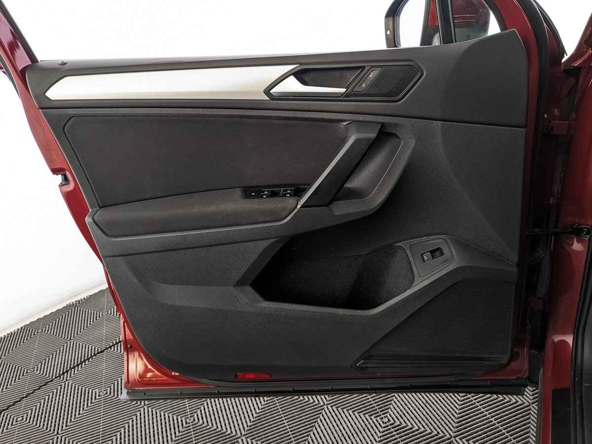 Volkswagen Tiguan, 2020