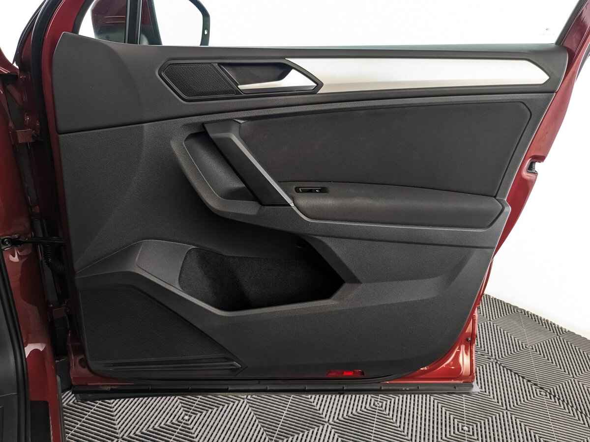 Volkswagen Tiguan, 2020