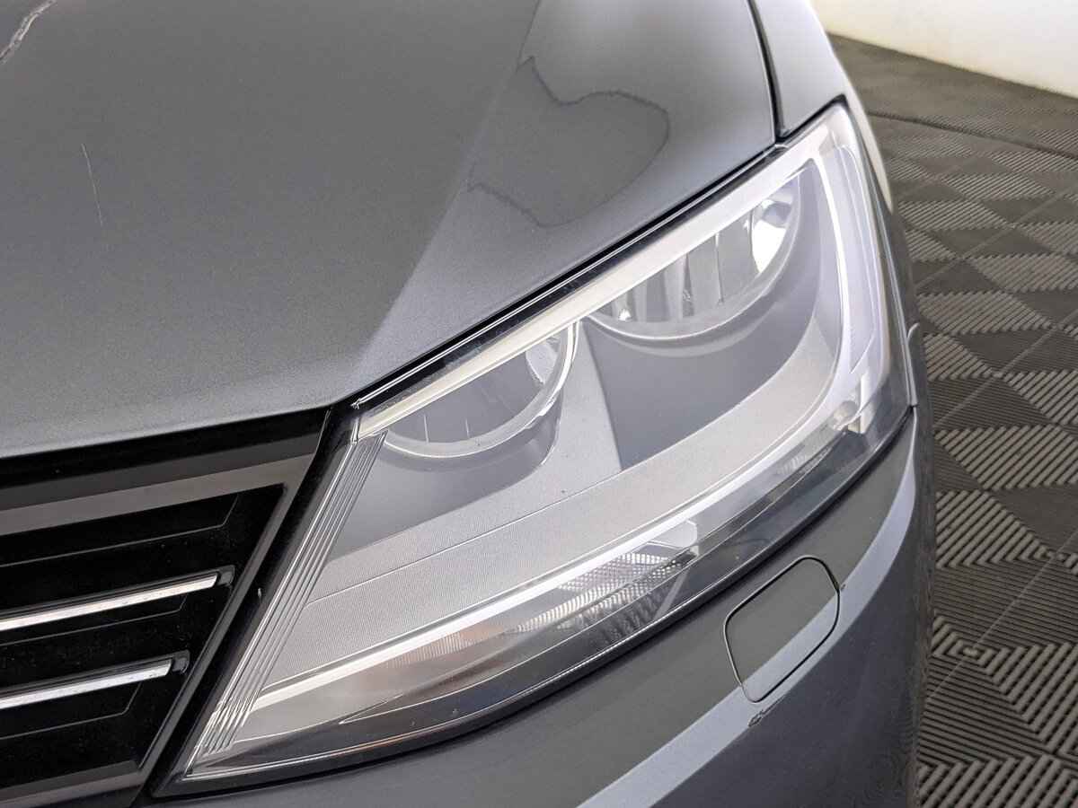 Volkswagen Jetta, 2012