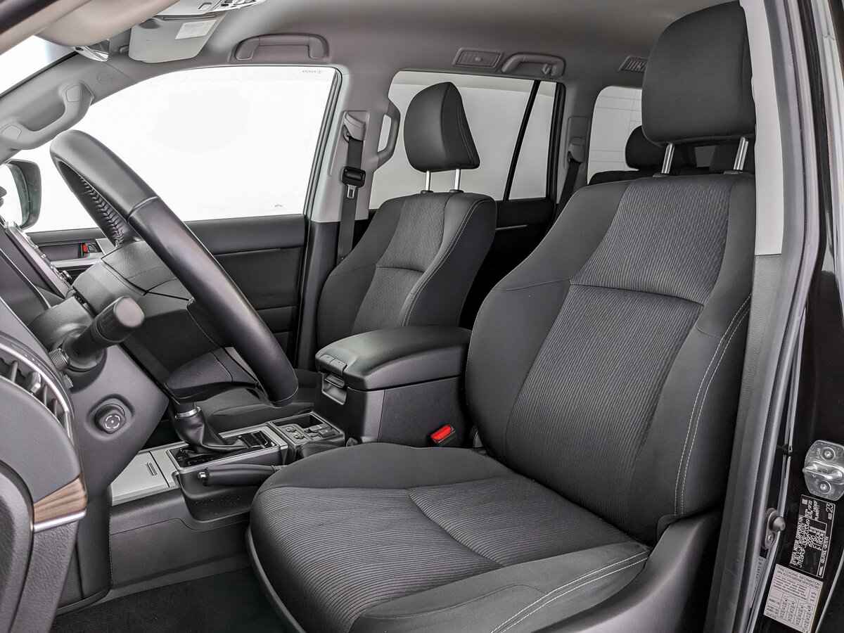 Toyota Land Cruiser Prado, 2021