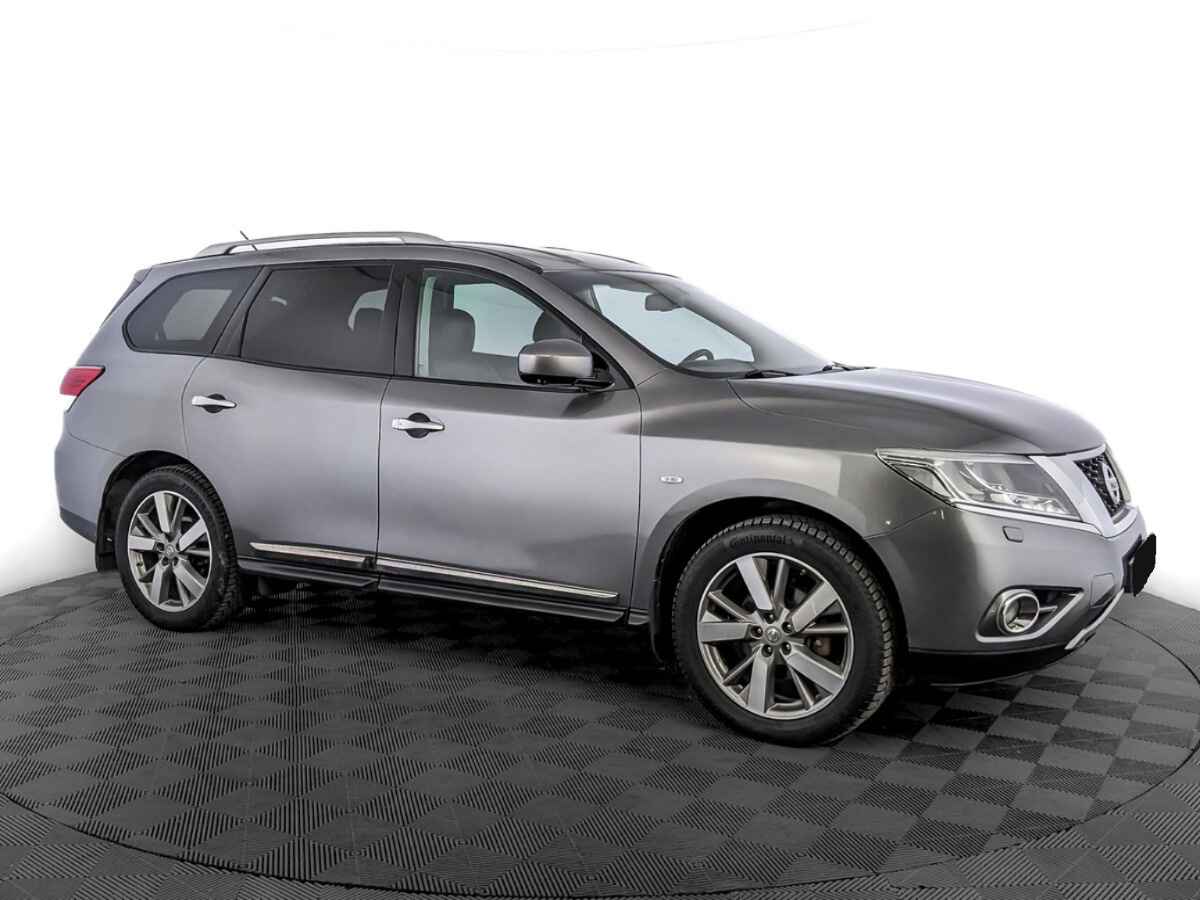 Nissan Pathfinder, 2015