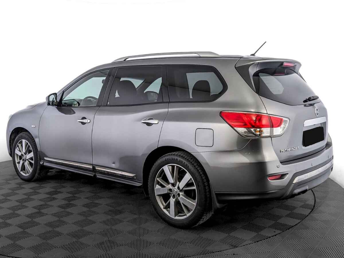 Nissan Pathfinder, 2015