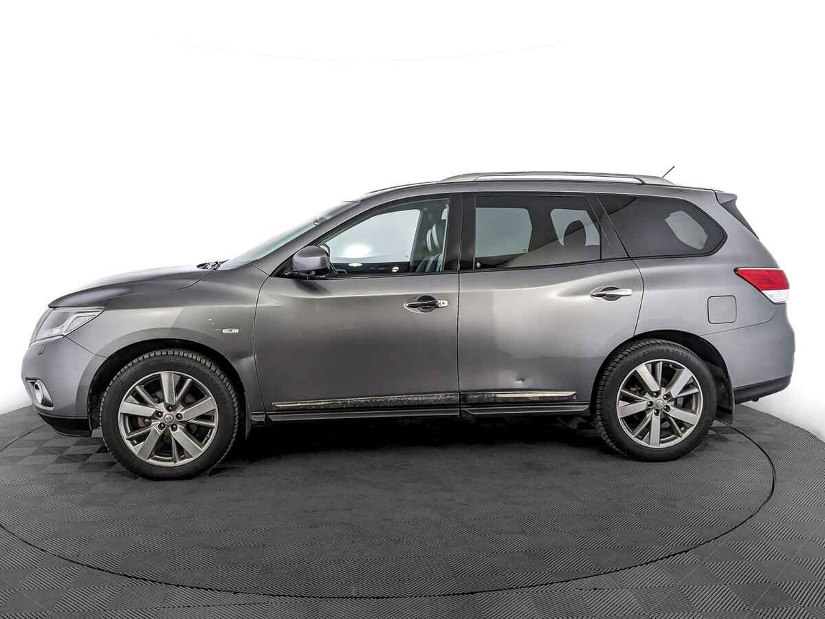 Nissan Pathfinder, 2015