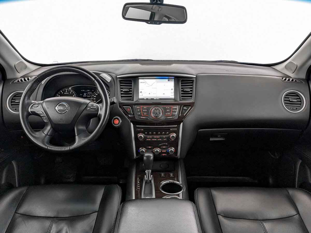 Nissan Pathfinder, 2015