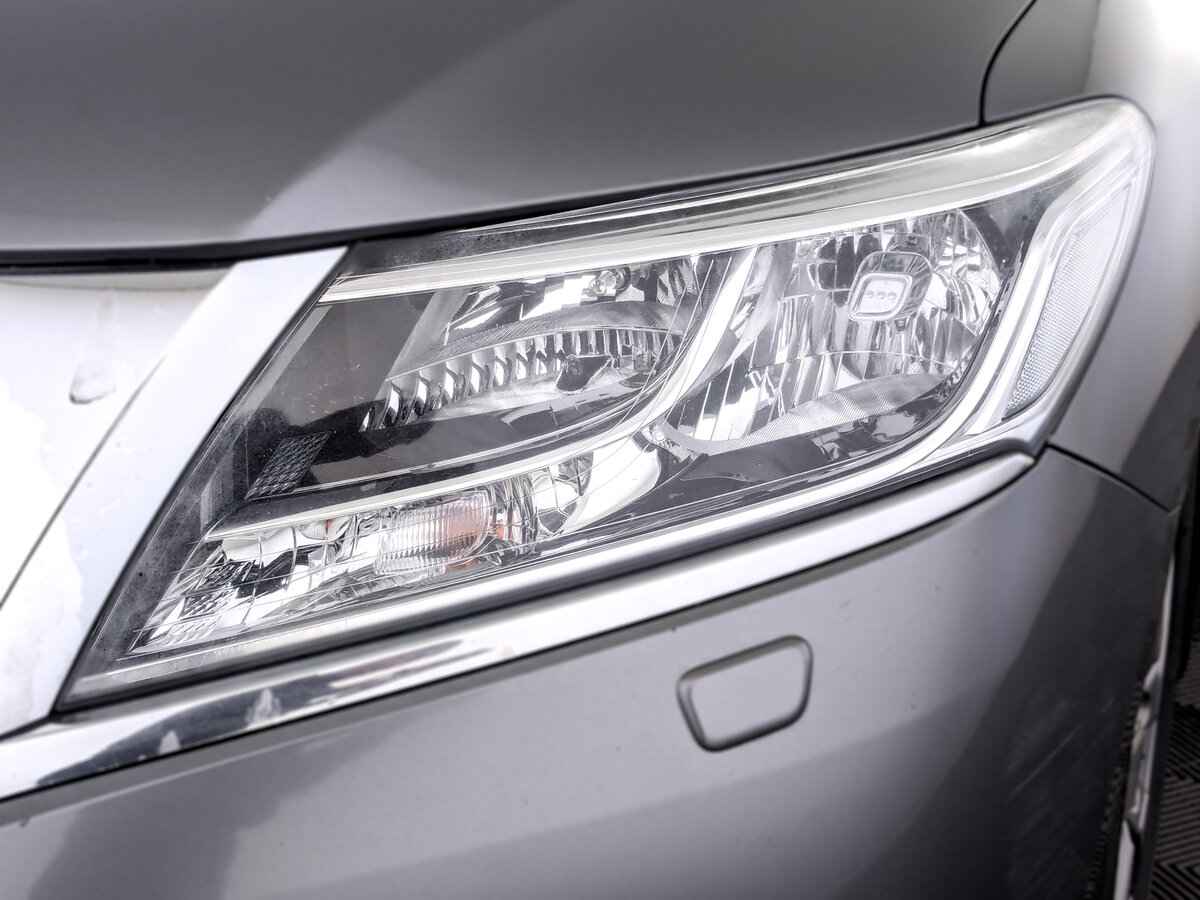 Nissan Pathfinder, 2015