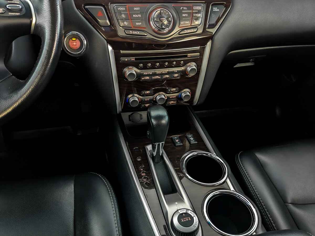 Nissan Pathfinder, 2015