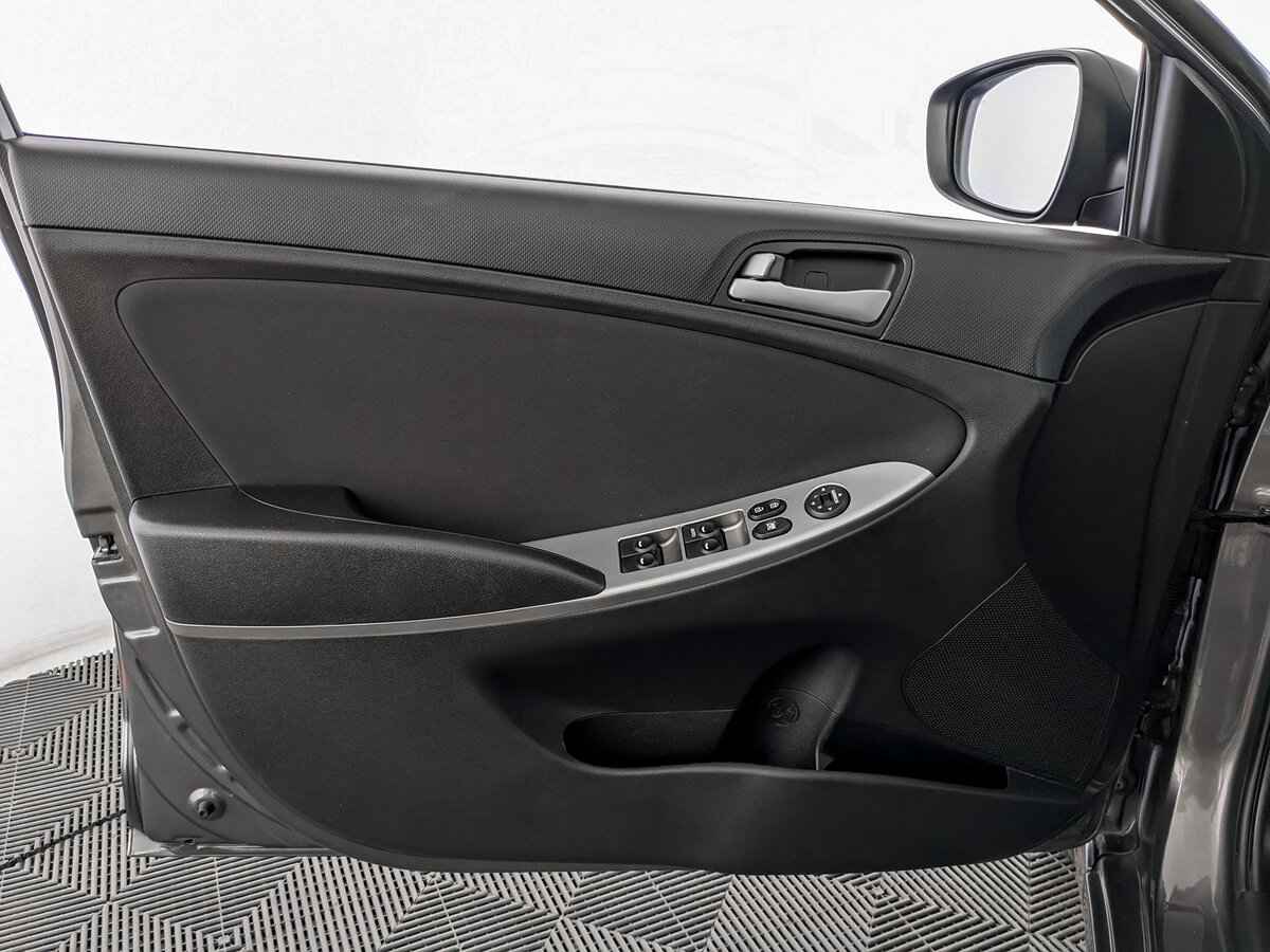 Hyundai Solaris, 2015