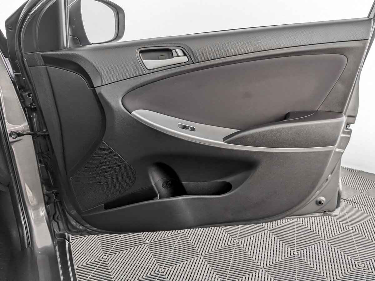 Hyundai Solaris, 2015