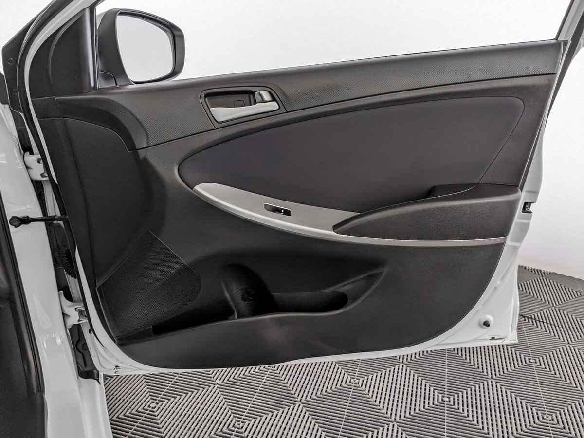 Hyundai Solaris, 2015