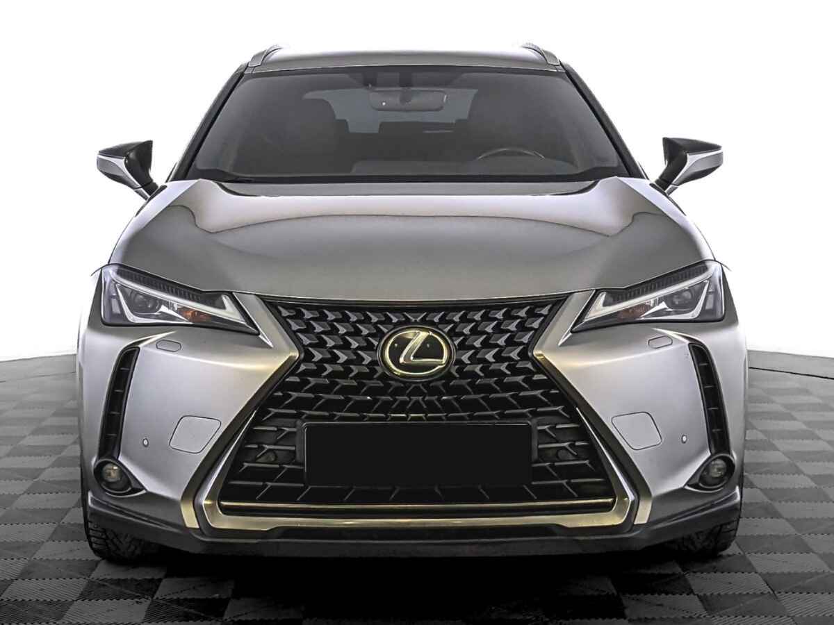 Lexus UX 200, 2020