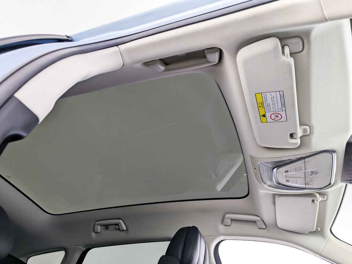 Voyah Free EVR, 2022