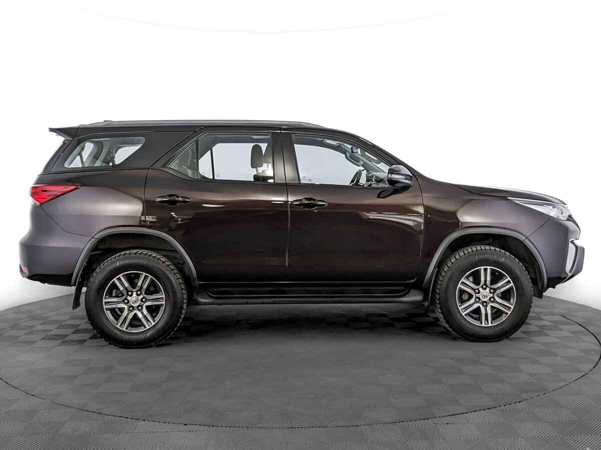 Toyota Fortuner, 2018