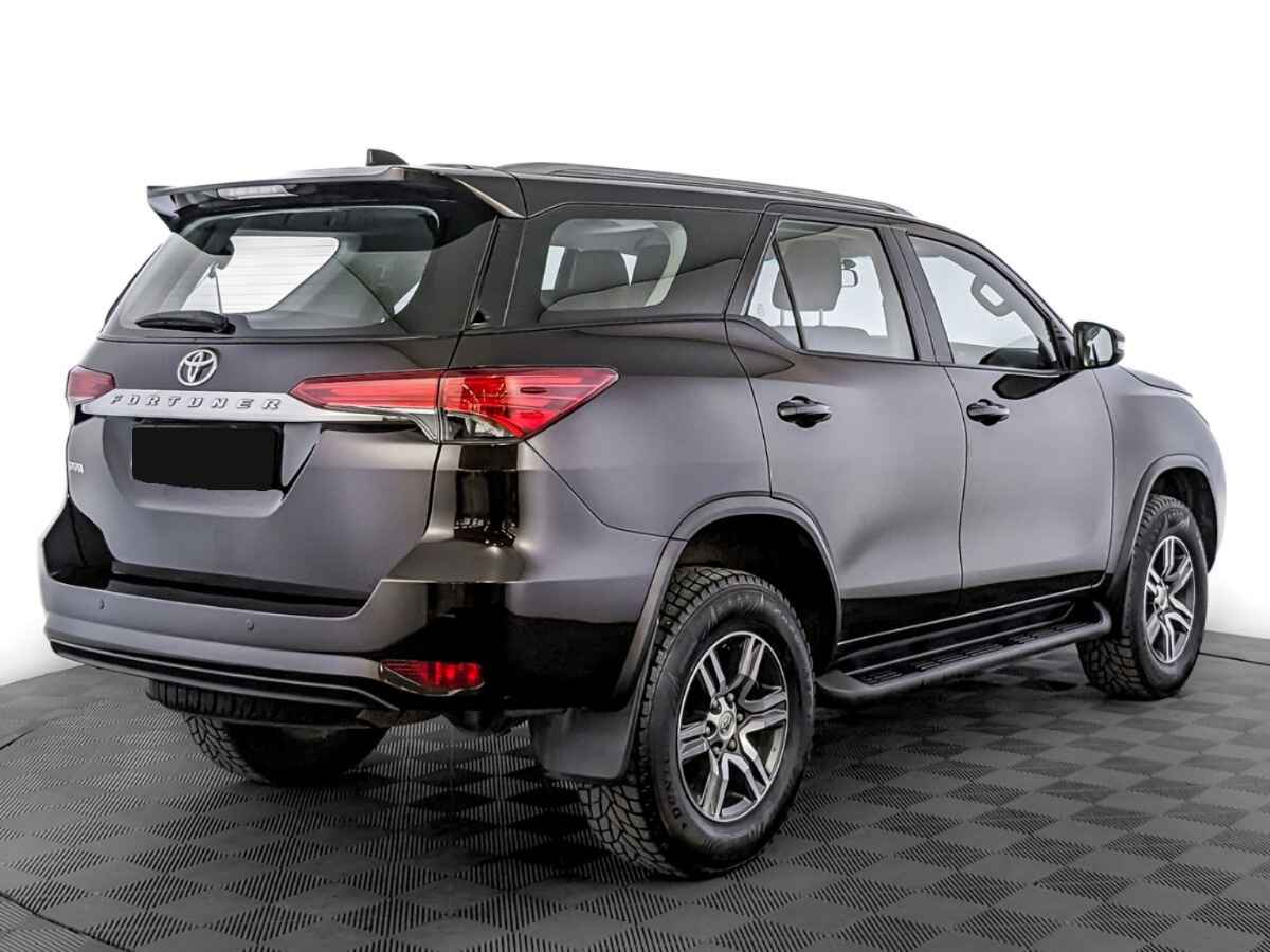 Toyota Fortuner, 2018