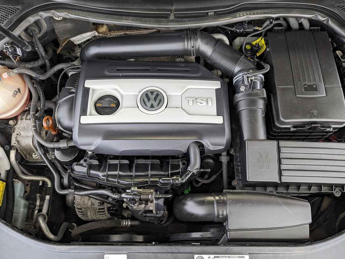 Volkswagen Passat CC, 2012