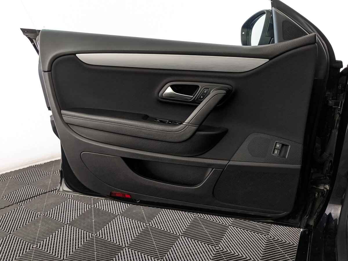 Volkswagen Passat CC, 2012