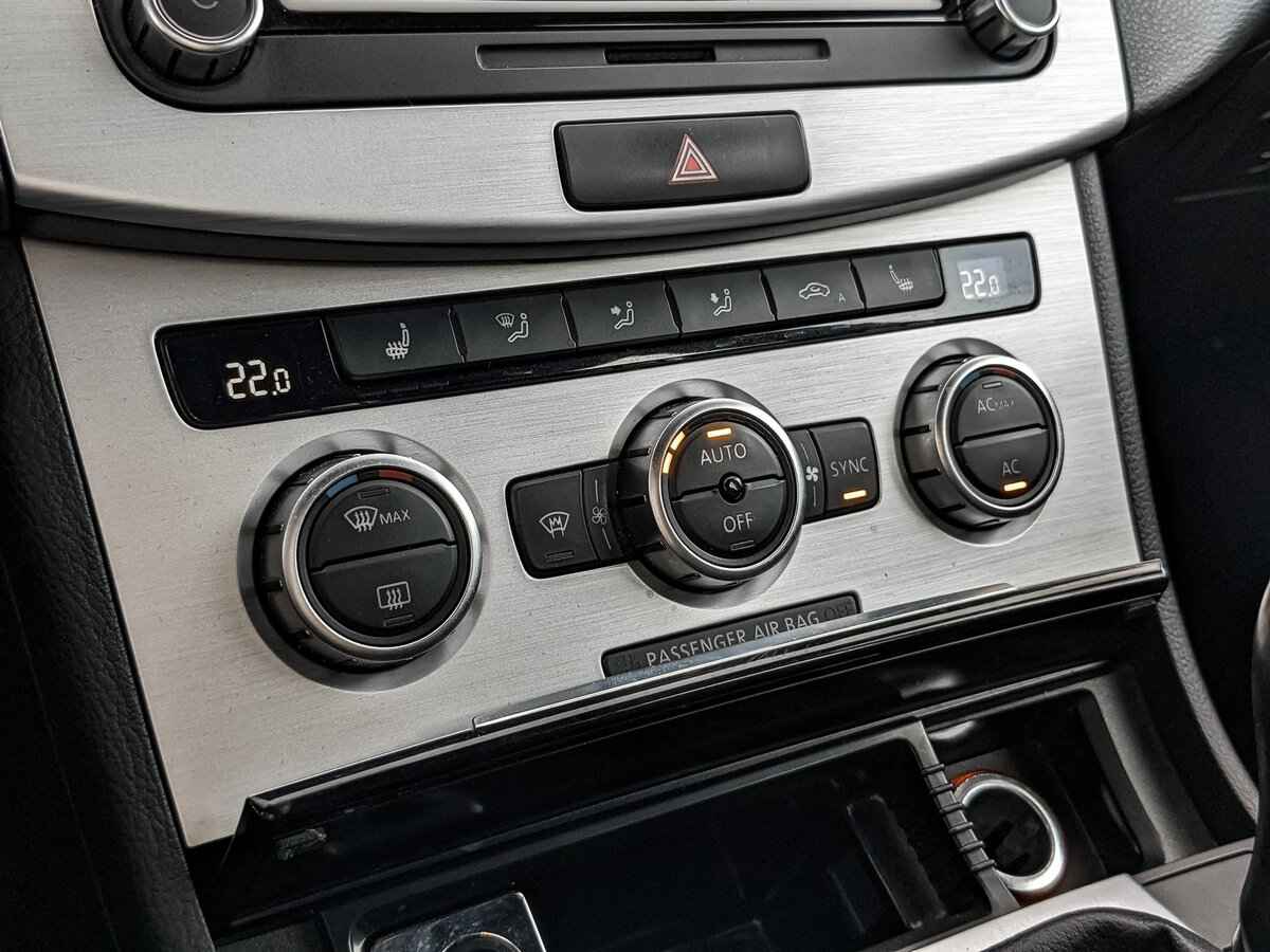 Volkswagen Passat CC, 2012