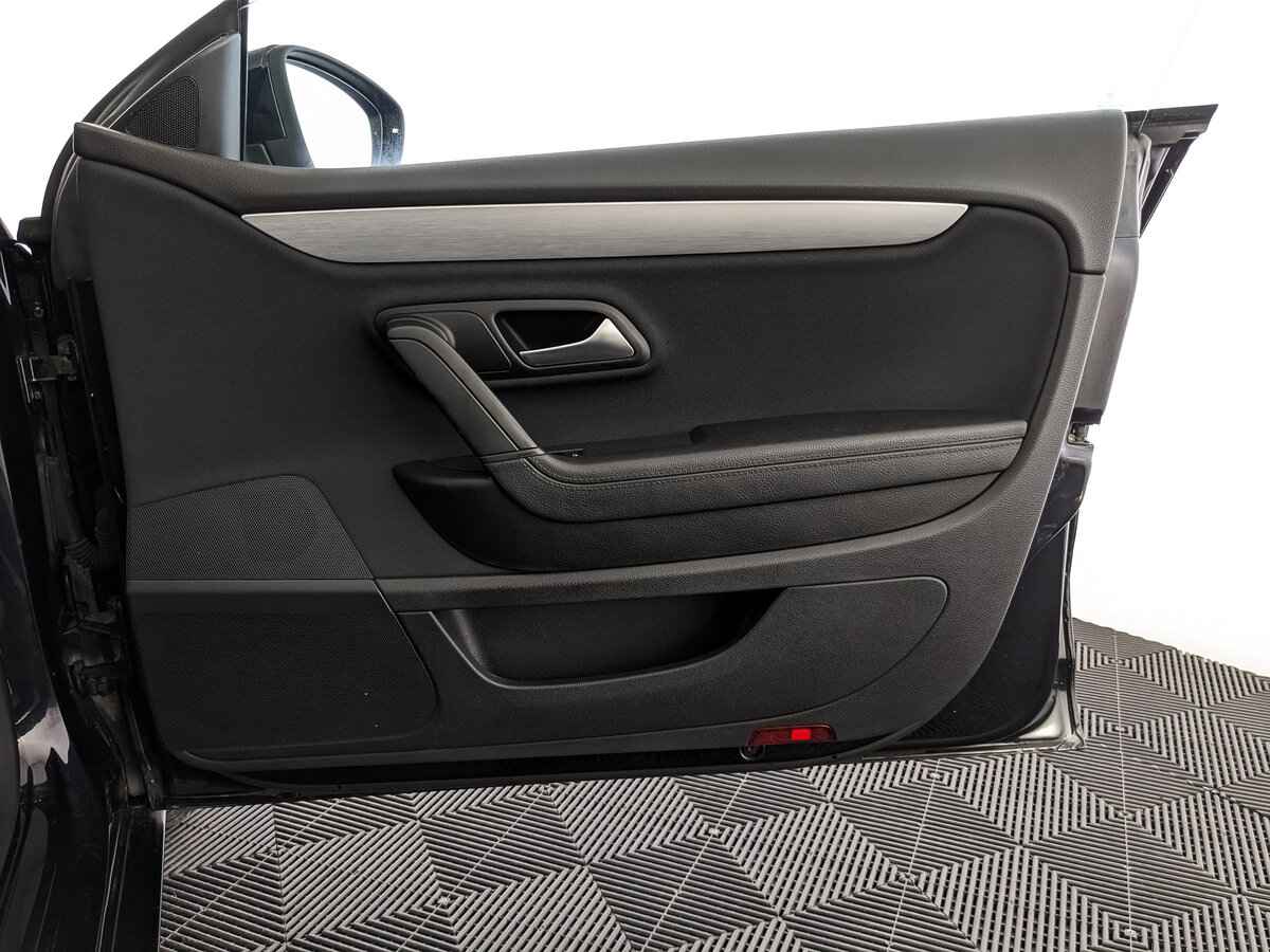 Volkswagen Passat CC, 2012