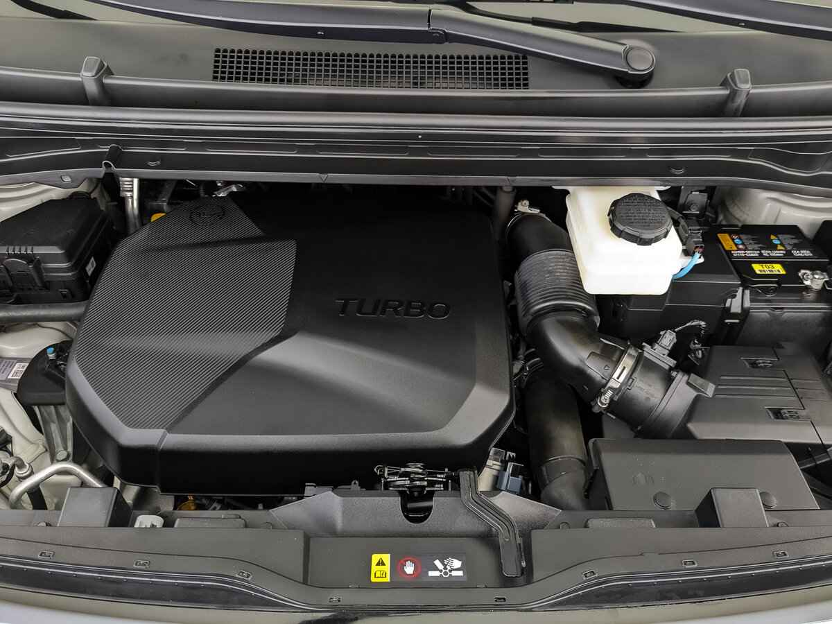 Hyundai Staria, 2022