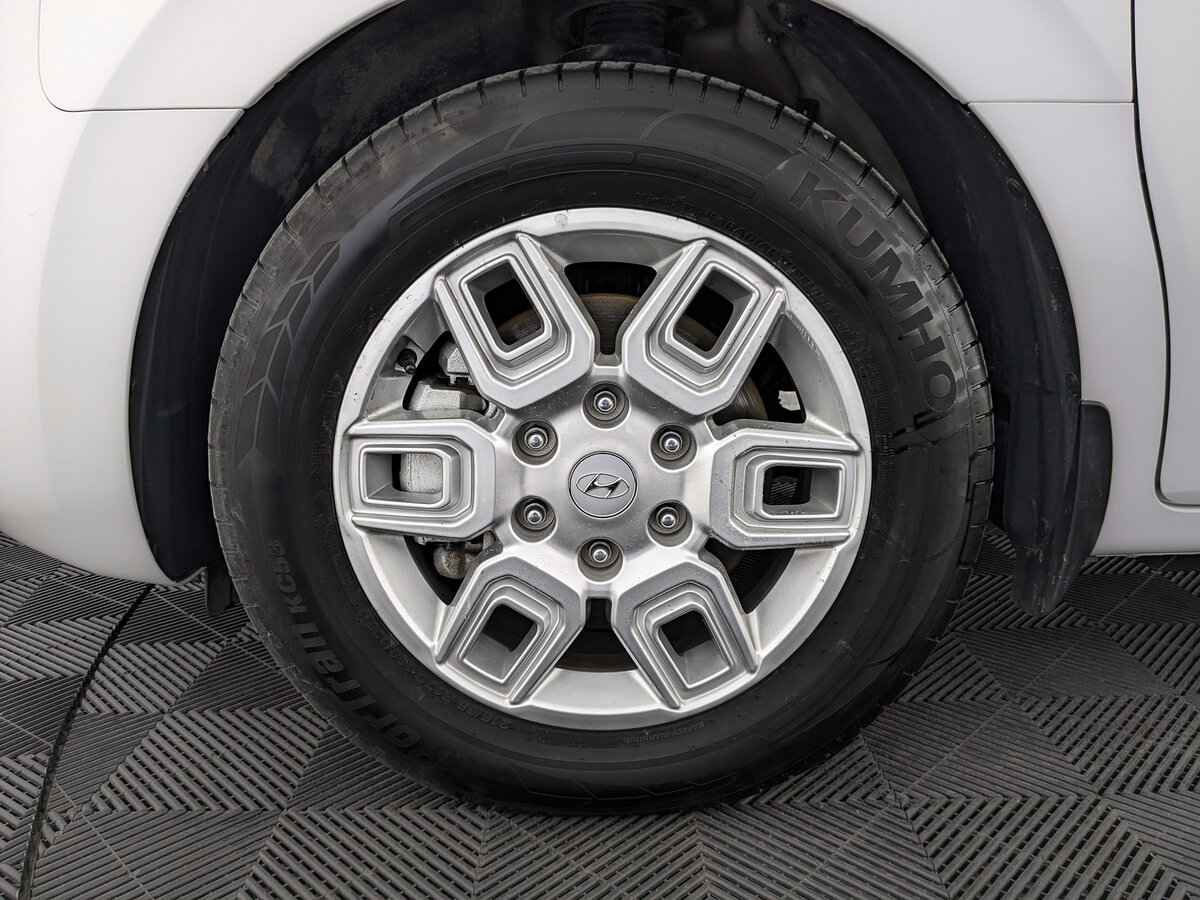 Hyundai Staria, 2022