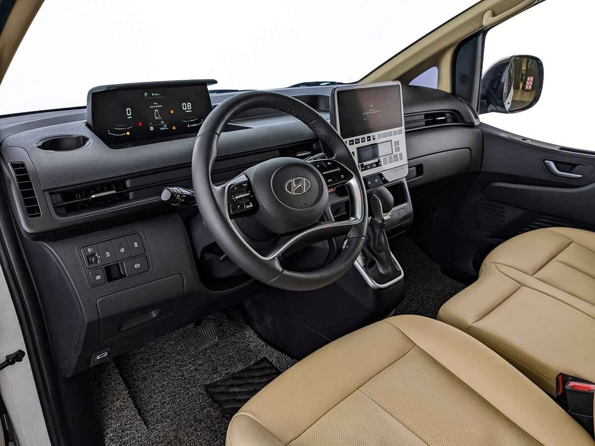 Hyundai Staria, 2022